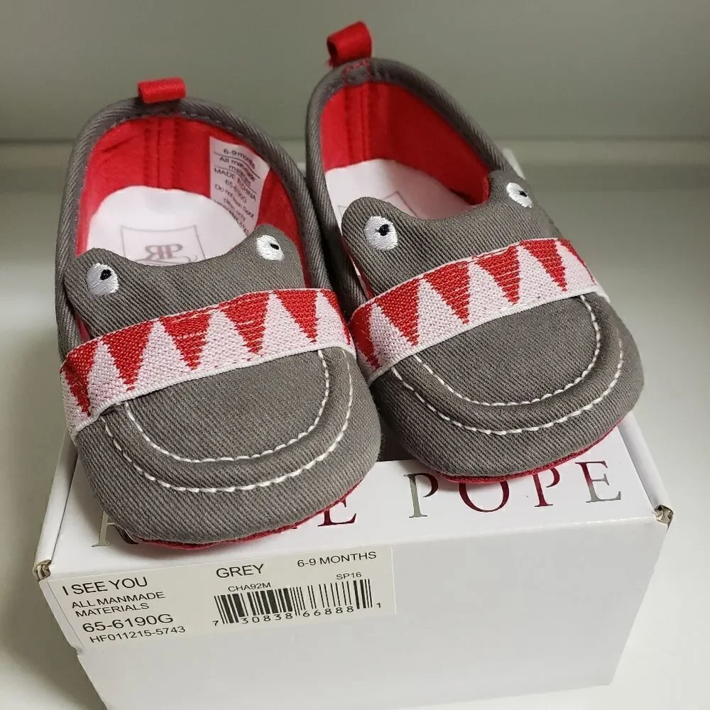 Rosie Pope I See You crib shoes 6-9 month